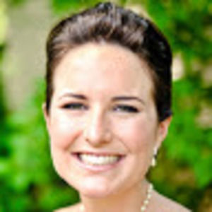 Meet your Posher, Elizabeth